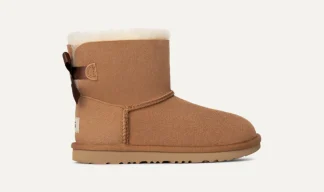 Bottes | Bottes Classic>UGG Enfants Botte Mini Bailey Button II chestnut