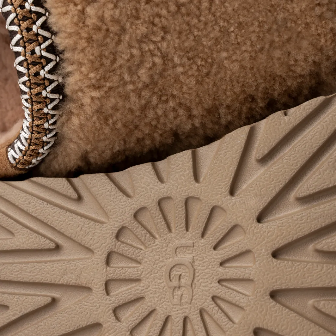 Slippers | Chaussons>UGG Enfants Tasman Maxi Curly chestnut