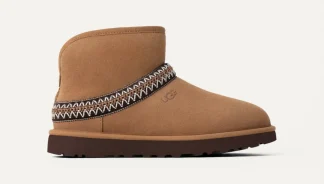 Bottes Classic>UGG Femme Botte Classic Mini Crescent chestnut