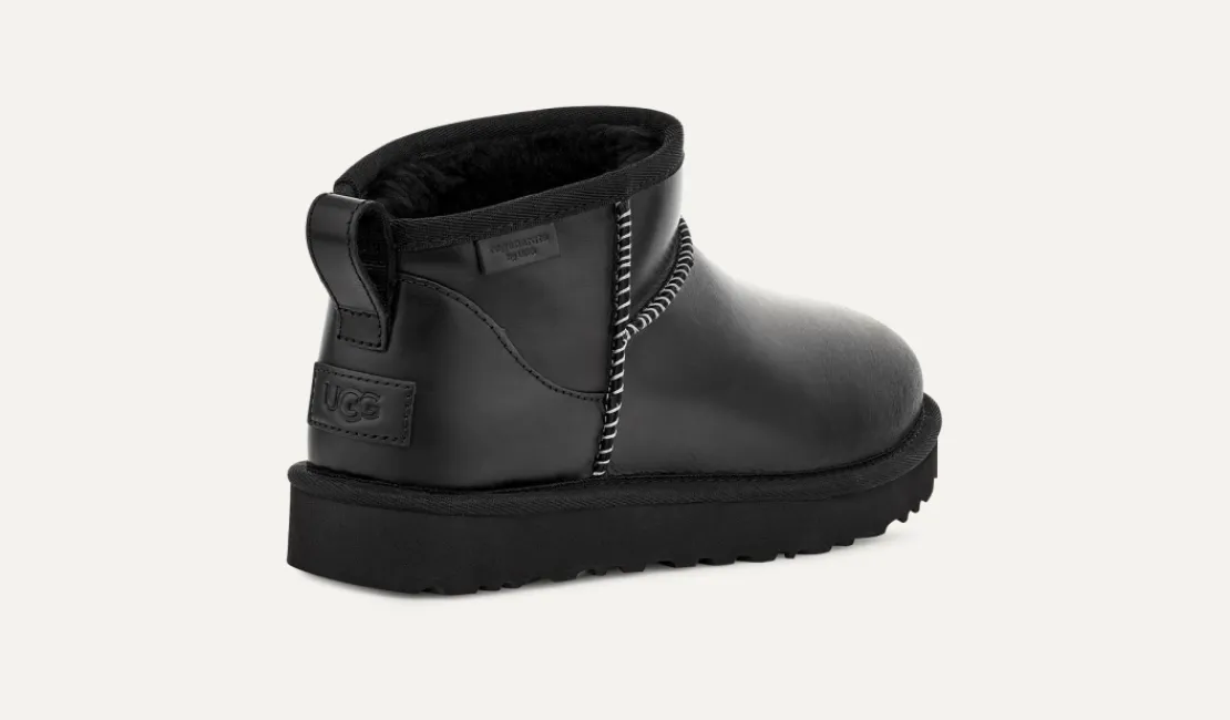 Bottes Classic>UGG Femme Botte en cuir Classic Ultra Mini Leather Regenerate black