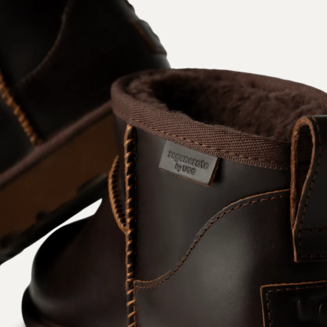 Bottes Classic | Toutes Les Bottes>UGG Femme Botte en cuir Classic Ultra Mini Leather Regenerate ironwood