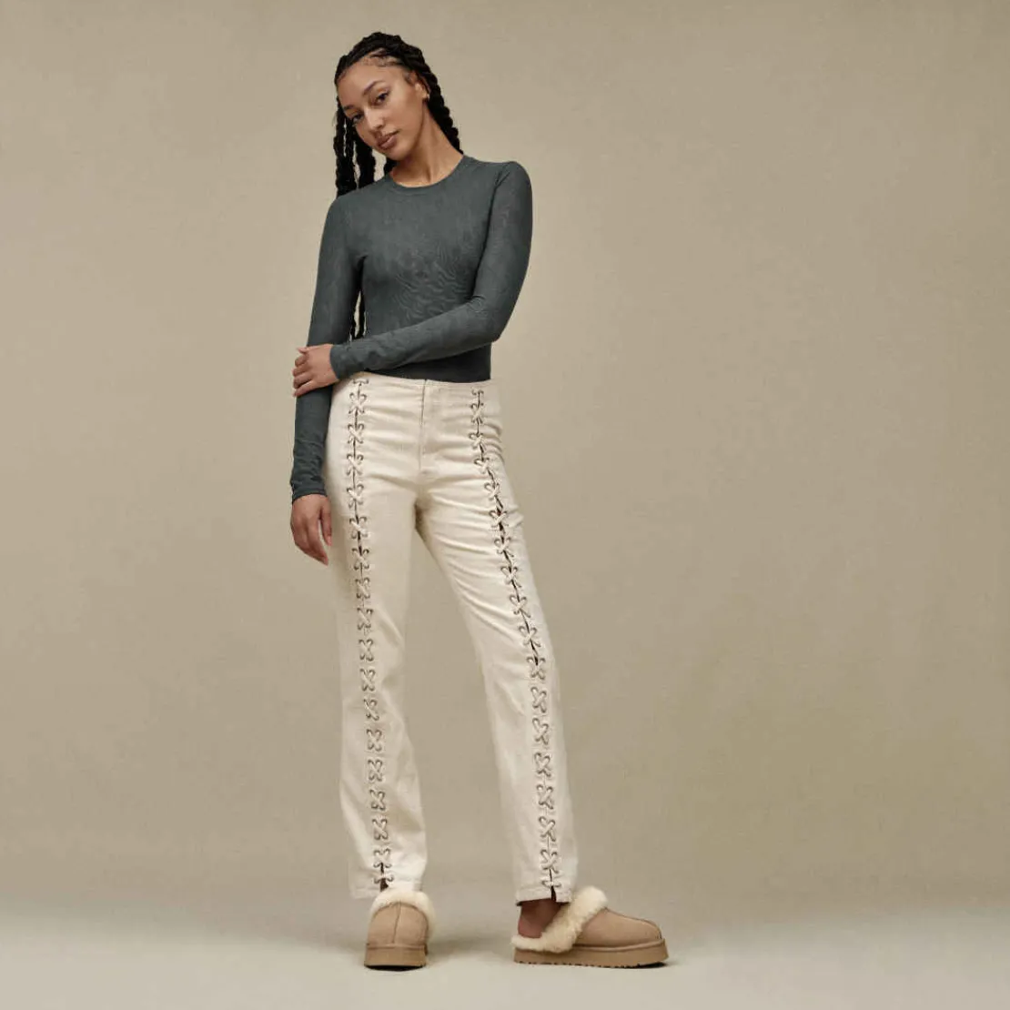 Chaussons>UGG Femme Chausson Disquette sand
