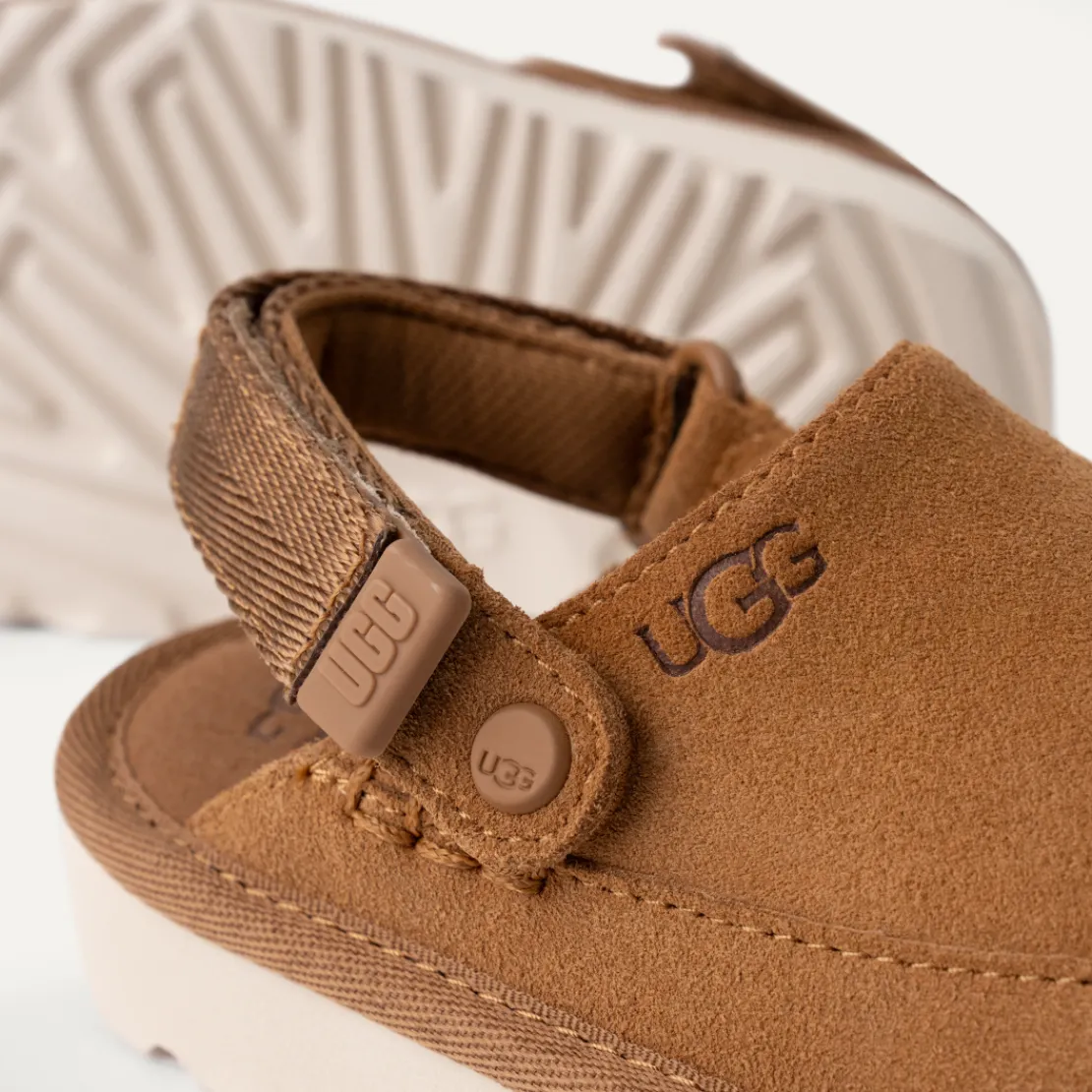 Slippers>UGG Tout Petit Sabot Goldenstar chestnut